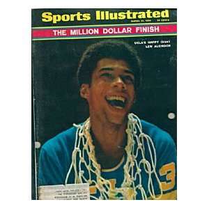 Kareem Abdul Jabbar March 31, 1969 Sports Illustrated Magazine  