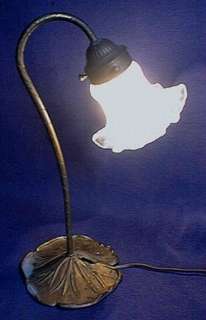ART NOUVEAU LAMP GLASS SHADE LILY PAD BASE WORKING 120V  