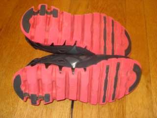   YOUTH SIZE 3.5 REEBOK RED AND BLACK ZIG TECH SNEAKERS SHOES  