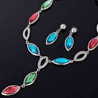 Our jewellery is designed for everyday elegant to evening magnificent 