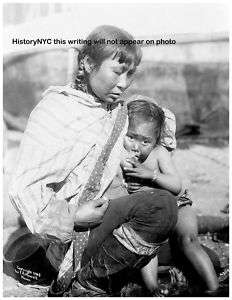 1908 NATIVE AMERICAN BREASTFEEDING PHOTO  