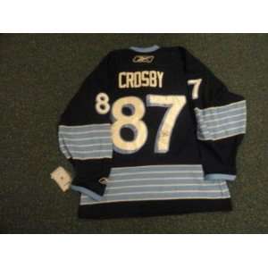  Sidney Crosby Signed Jersey   2011 Winter Classic Licensed 