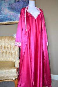 VINTAGE IMPROVED LIVING BERRY SATIN PEIGNOIR GOWN ROBE  