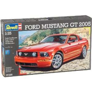  Revell 125 Ford Mustang GT 2005 Toys & Games
