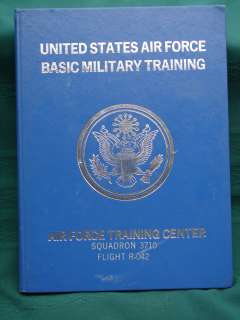 AIR FORCE Basic Training Lackland AFB 1975 Grad Book  