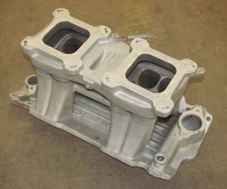 You are bidding on an Edelbrock Street Tunnel Ram Intake for Small 