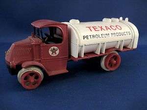 Texaco ERTL Bank #2 / 1926 Mack Truck  