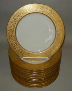 12 Exquisite VTG Fine China Black Knight Gold Encrusted 10 3/4 Dinner 