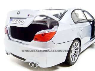 BMW M5 SILVER 118 SCALE DIECAST MODEL MAISTO  