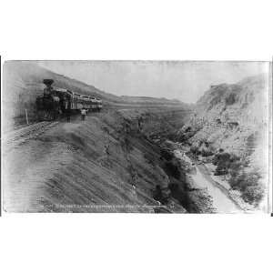Drainage canal of Nochistongo,Mexico,1884 1885,train,people,locomotive 