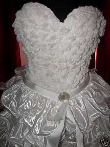 COUTURE WEDDING GOWN ONE OF A KIND 4 6 LONG TRAIN VEIL  