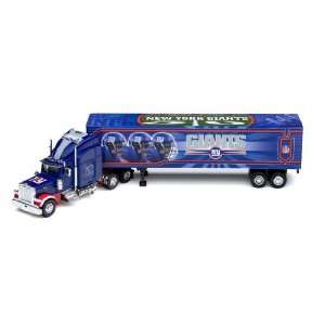 2006 UD NFL Peterbilt Tractor Trailer   New York Giants  