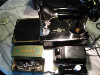 1953 Singer Featheweight 221 Sewing Machine W/Case & attachments 