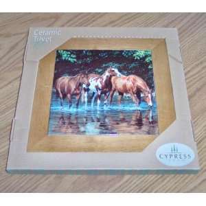  Ceramic Trivet/Hot Plate   Horses Drinking Design   8 