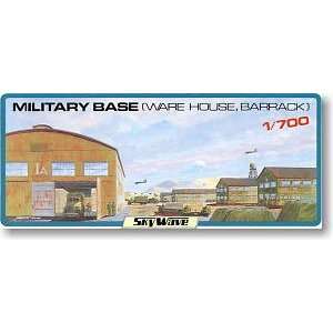  Skywave 1/700 Military Base Barracks & Warehouse Kit Toys 