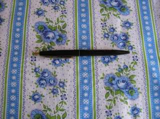 Vtg Ticking Feel BLUE ROSE CLUSTERS & GREENERY COTTON FABRIC 28x58 