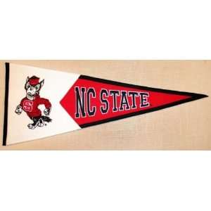  North Carolina State Wolfpack NCAA Classic Pennant (17 