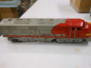 VINTAGE SANTE FE TRAIN ENGINES AND CARS LIONEL,MARX TAKE A LOOK 