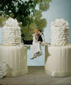   Kiss Bride & Groom Cake Topper   Hair color can be CUSTOMIZED  