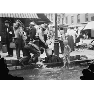  between 1910 and 1915 photo Summer scene, N.Y. drinking 