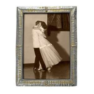  Mariposa Reveillon Frame   5 x 7