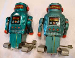 Pair Vtg Japan Tin Toy Wind Up Mechanical Mighty Robots 1960s Noguchi 