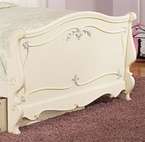 Antiqued White Queen 4 pc Bedroom Set  