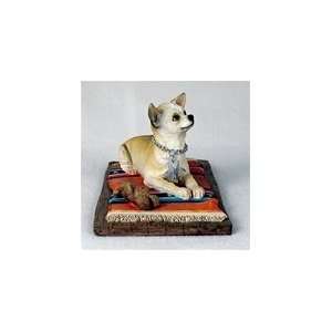  Chihuahua Dog Liftestyle Figurine