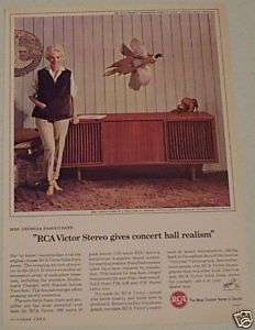 1964 RCA VICTOR SOLID STATE STEREO AD  