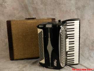   Capitol Deluxe D70 D 70 120 Bass 24 key Accordion w/ case Italy  