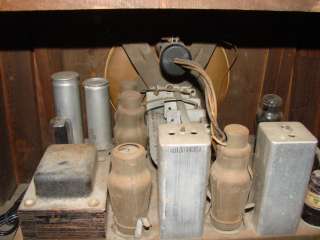 Silvertone 3586 Antique Console Tube Radio Deco Wood Cabinet Eye Tube 