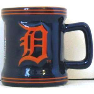  Detroit Tigers Ceramic Shot Glass   1 oz. Kitchen 