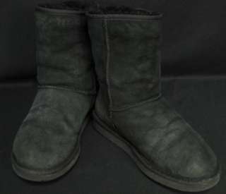 UGG Black 5825 Classic Short Womens Boots Size 10  