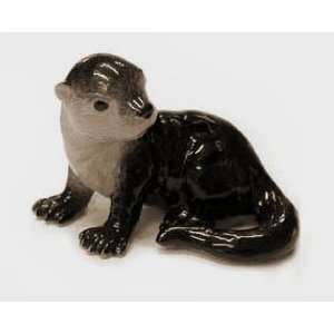 com RIVER OTTER Pup looks behind him New MINIATURE Porcelain NORTHERN 