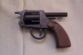 Vtg POLISH TARGET PISTOL Plastic Toy Gun Gag Gift Hewmar Products 37 5 