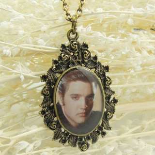 Elvis The King of Rock and Roll necklace pendant 15  