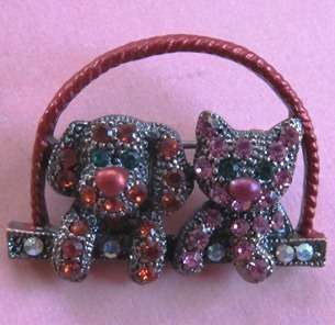 DOG and CAT Puppy Kitten in Basket Pink Gemstones Pin Brooch NEW 