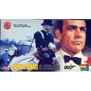    James Bond & OddJob 1/12 Scale Model Figure Kit Toys & Games