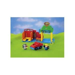   Fisher Price Little People Spin n Sparkle Car Wash 