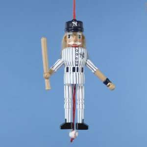  6 MLB NY Yankees Wooden Nutcracker Pull String Christmas 