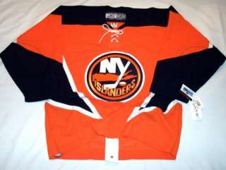   New York Islanders size 46 PRO Reebok 6100 series Hockey Jersey   bnwt