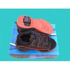  Roller Skate , Street Flyer Shoes Boy Youth Size 5 Sports 